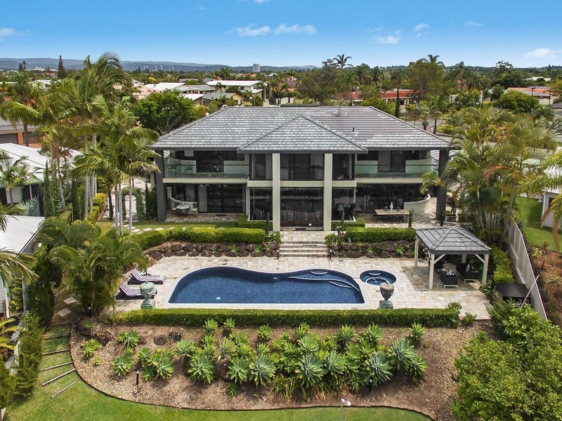 31 Campbell Street, Sorrento QLD 4217