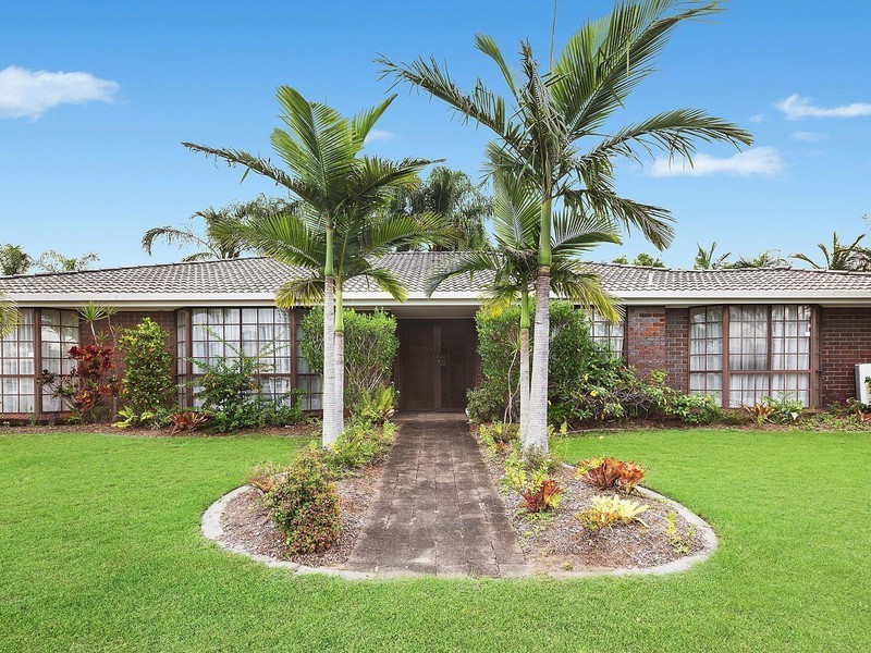 1 Montebello Court, Mermaid Waters QLD 4218