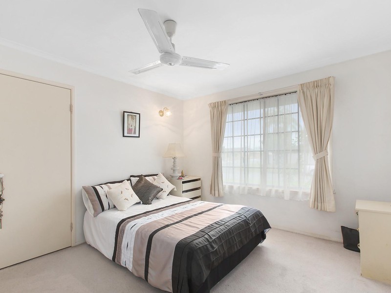 1 Montebello Court, Mermaid Waters QLD 4218