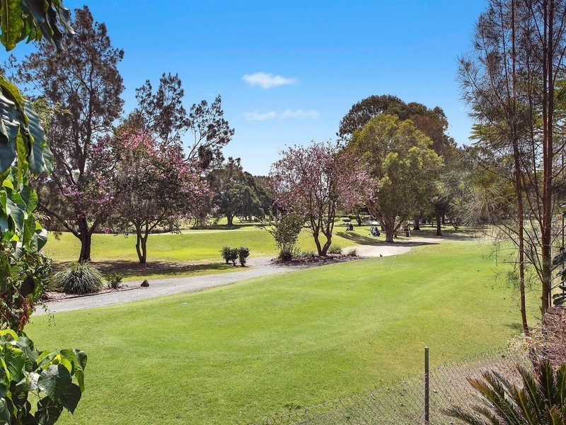 95 Santa Cruz Boulevard, Clear Island Waters QLD 4226