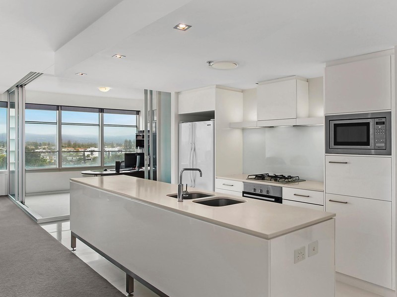 609/9 Hamilton Avenue, Surfers Paradise QLD 4217