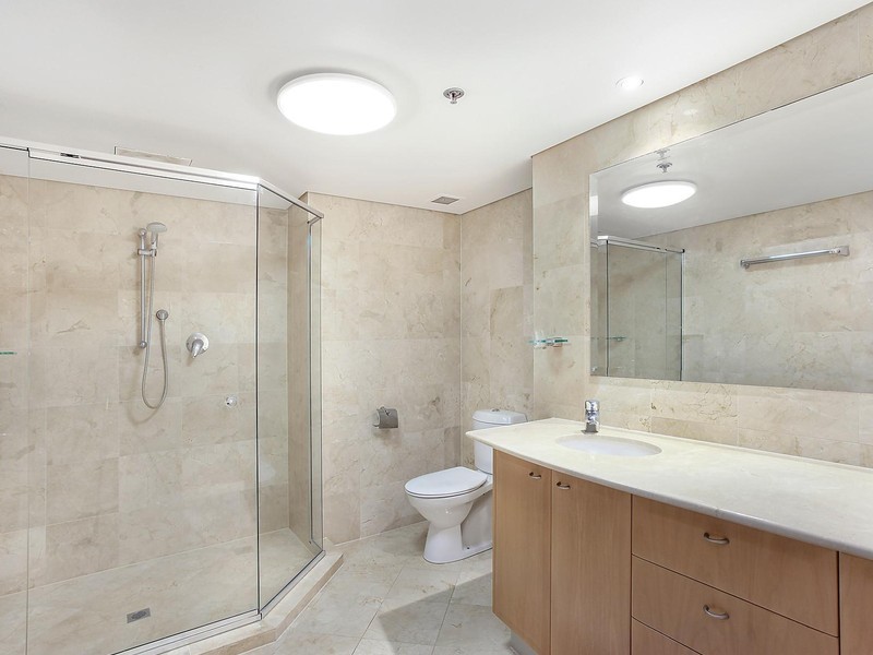 163/74 Old Burleigh Road, Surfers Paradise QLD 4217