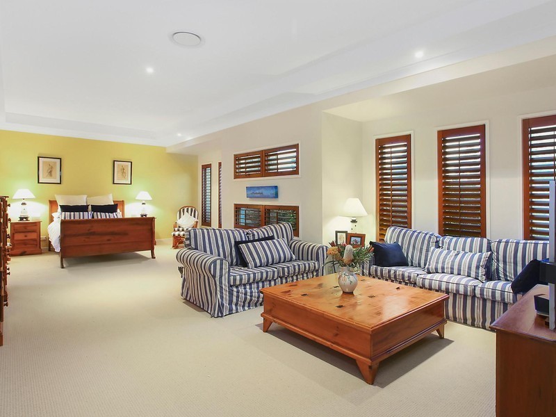 29 Lagoon Park Drive, Maudsland QLD 4210