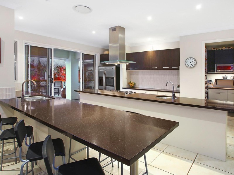 29 Lagoon Park Drive, Maudsland QLD 4210