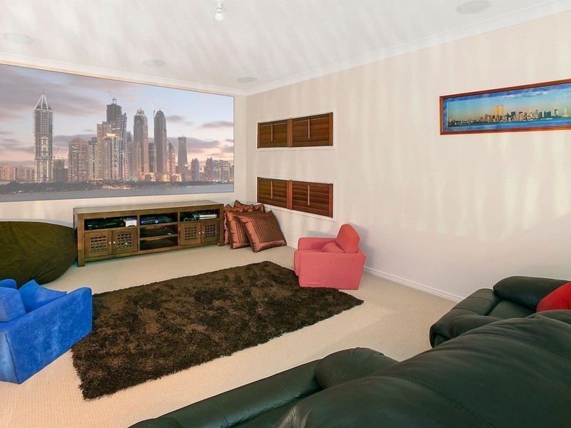 29 Lagoon Park Drive, Maudsland QLD 4210