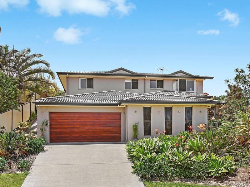 25 Piccadilly Place, Highland Park QLD 4211