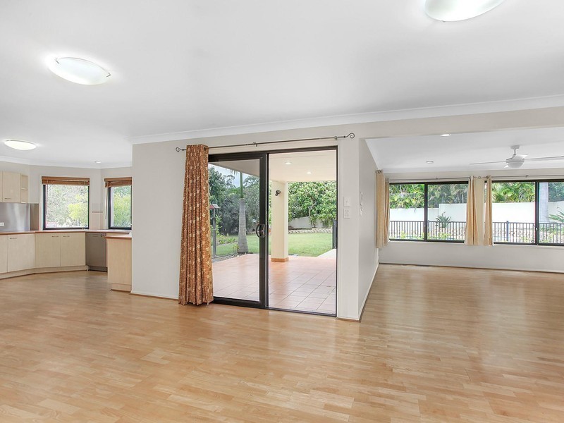 4 Goodwood Way, Arundel QLD 4214
