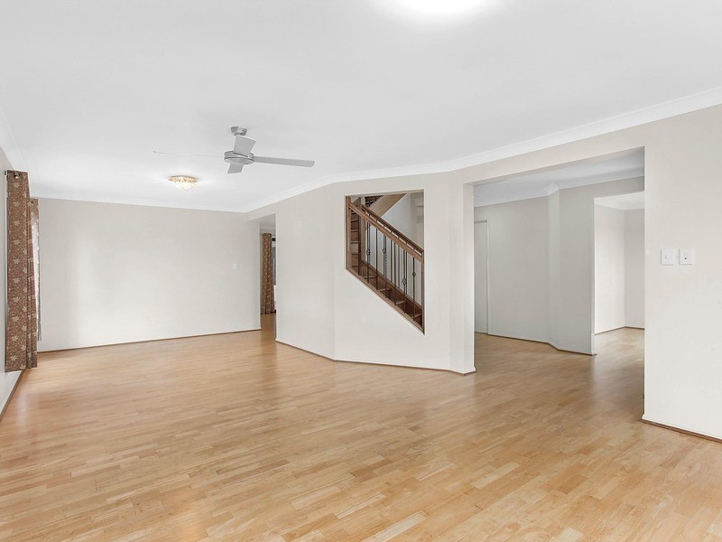4 Goodwood Way, Arundel QLD 4214