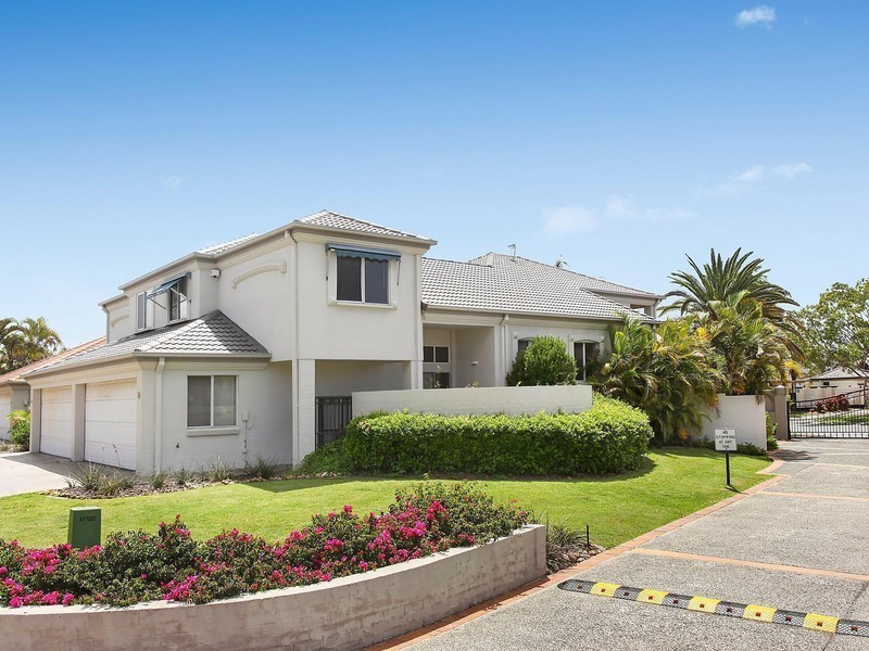 50/1 Bronberg Court, Southport QLD 4215