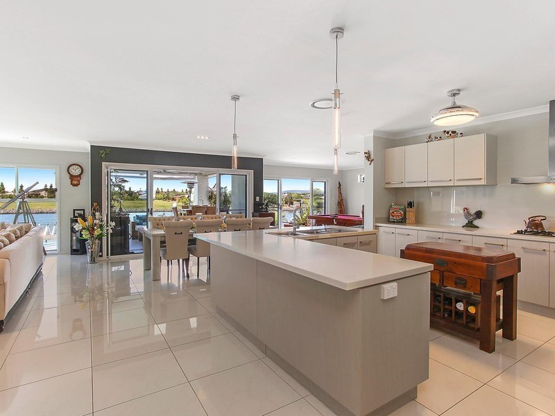 68 Palladium Boulevard, Hope Island QLD 4212