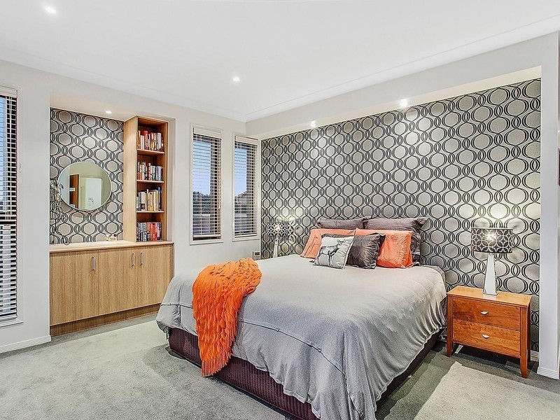 39 Lakelands Drive, Merrimac QLD 4226