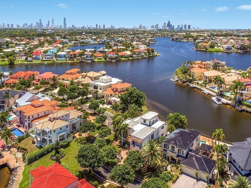 29 Istana View, Clear Island Waters QLD 4226
