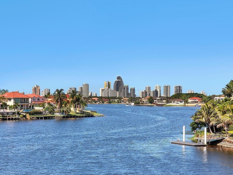 29 Istana View, Clear Island Waters QLD 4226