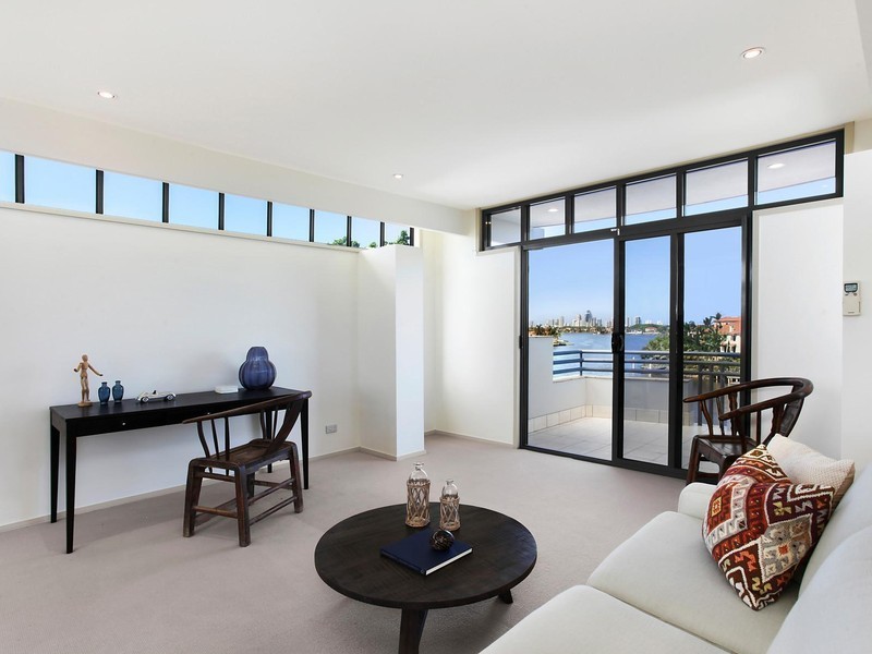 29 Istana View, Clear Island Waters QLD 4226