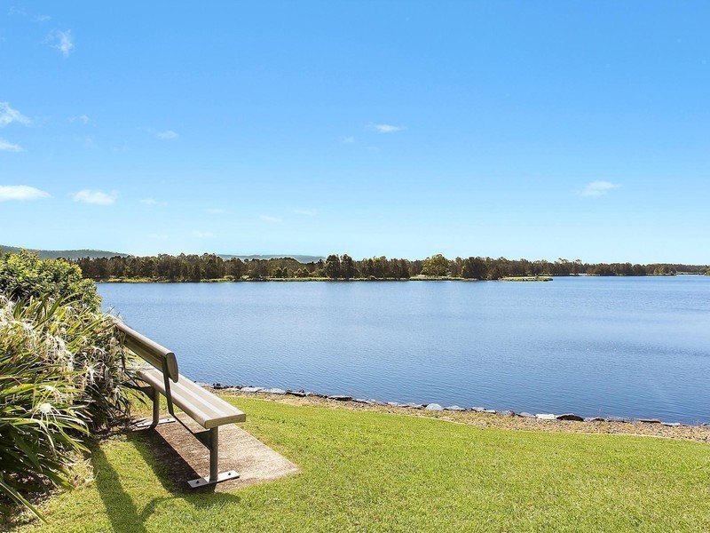 29 Istana View, Clear Island Waters QLD 4226