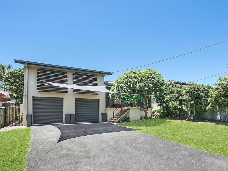 216 Benowa Road, Benowa QLD 4217