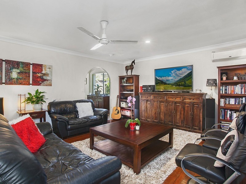 216 Benowa Road, Benowa QLD 4217