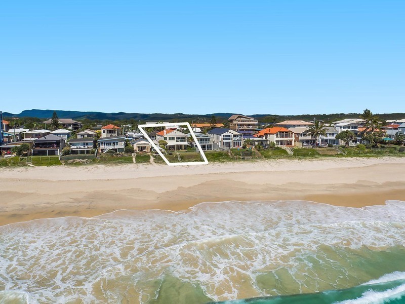 237 Jefferson Lane, Palm Beach QLD 4221