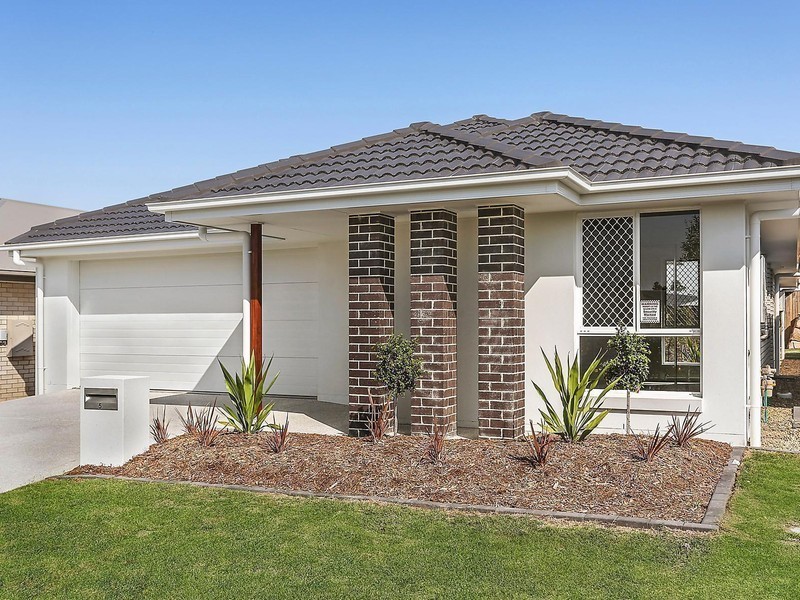 5 Pinehill Street, Yarrabilba QLD 4207