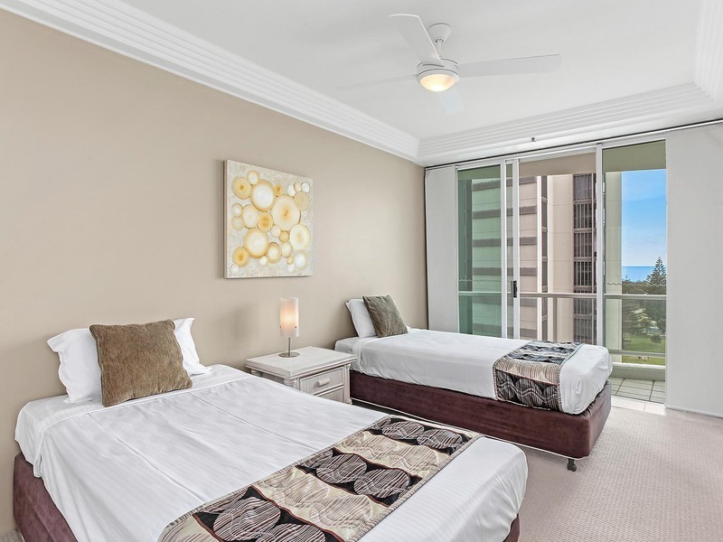 37/177 Old Burleigh Road, Broadbeach QLD 4218