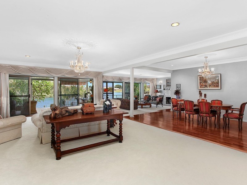 19 Donegal Crescent, Sorrento QLD 4217