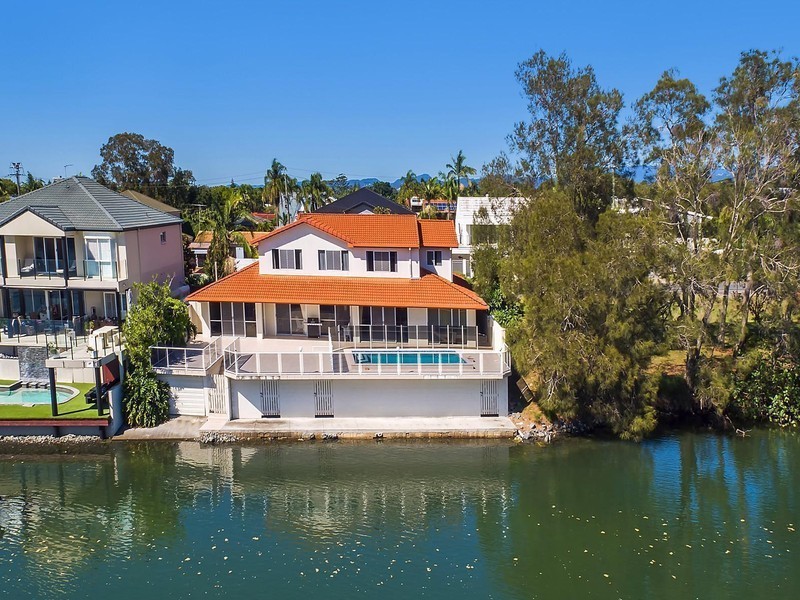 167 Monaco Street, Broadbeach Waters QLD 4218