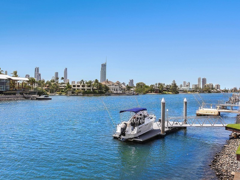 167 Monaco Street, Broadbeach Waters QLD 4218
