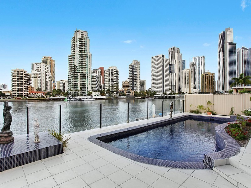 51 Stanhill Drive, Chevron Island QLD 4217