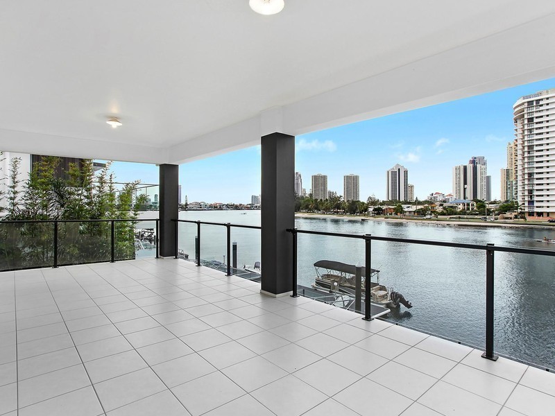 51 Stanhill Drive, Chevron Island QLD 4217