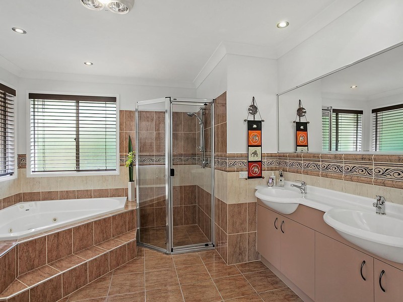 29 Venn Court, Mount Nathan QLD 4211