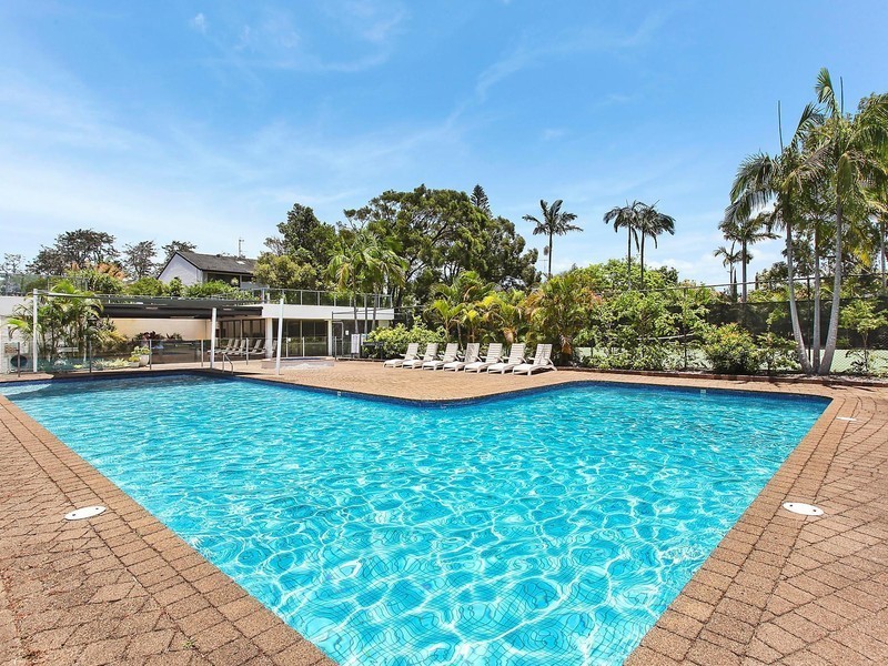 8/9 Freyburg Street, Sorrento QLD 4217