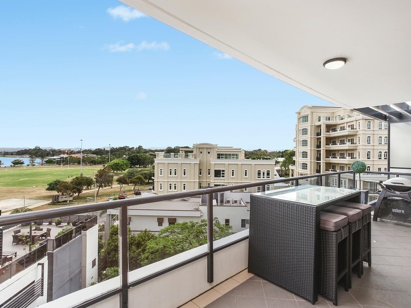 805/2 Aqua Street, Southport QLD 4215