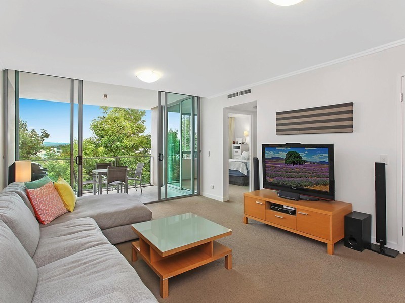 2303/33 TE Peters Drive, Broadbeach Waters QLD 4218