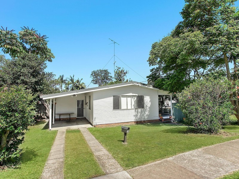 19 Wilson Street, Labrador QLD 4215