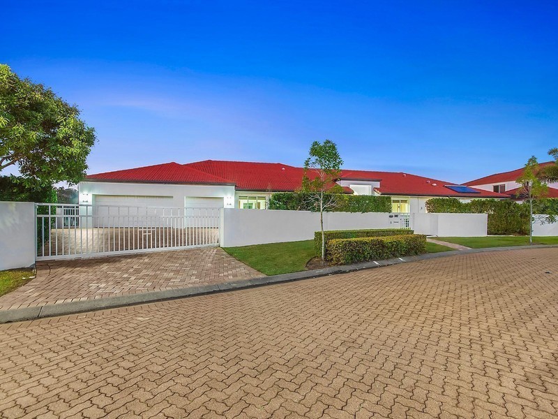 4/178 Palm Meadows Drive, Carrara QLD 4211