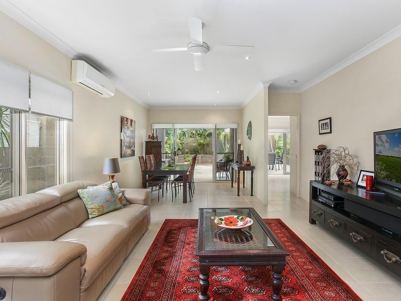 31 Sydney Street, Labrador QLD 4215