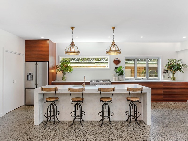 949 Gold Coast Highway, Palm Beach QLD 4221