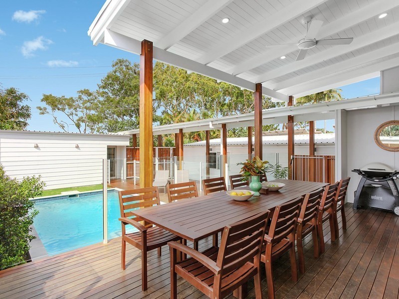 949 Gold Coast Highway, Palm Beach QLD 4221