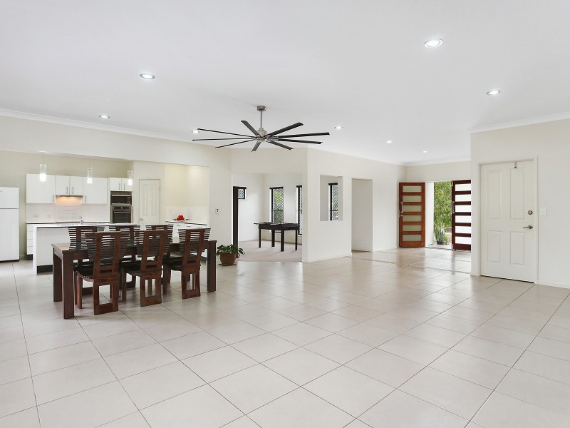 15 Kelsey Circuit, Nerang QLD 4211