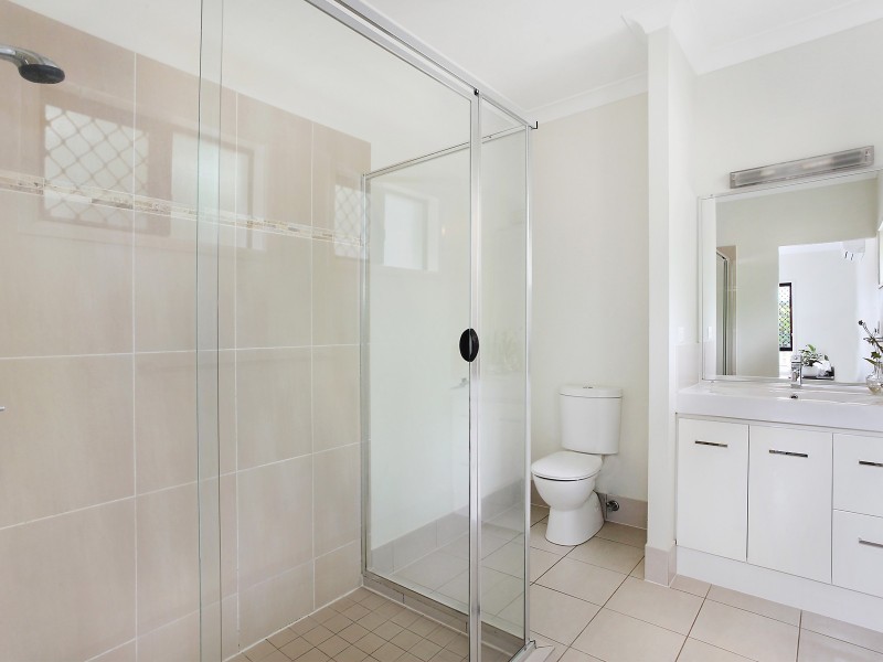 15 Kelsey Circuit, Nerang QLD 4211