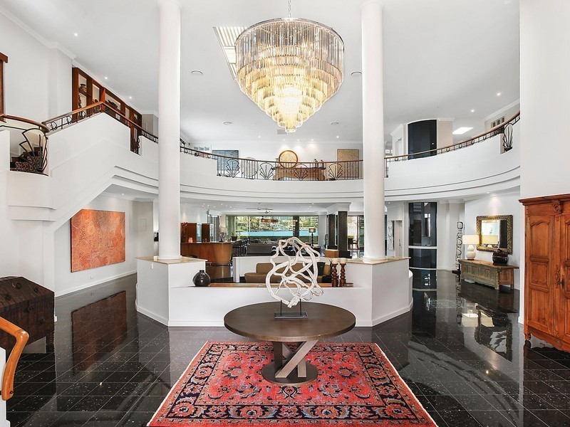 41 The Promenade, Isle Of Capri QLD 4217