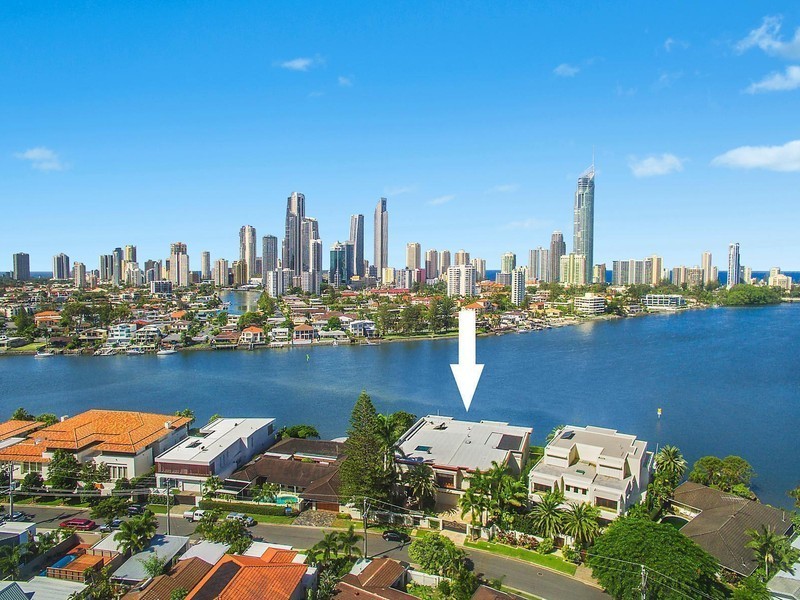 41 The Promenade, Isle Of Capri QLD 4217