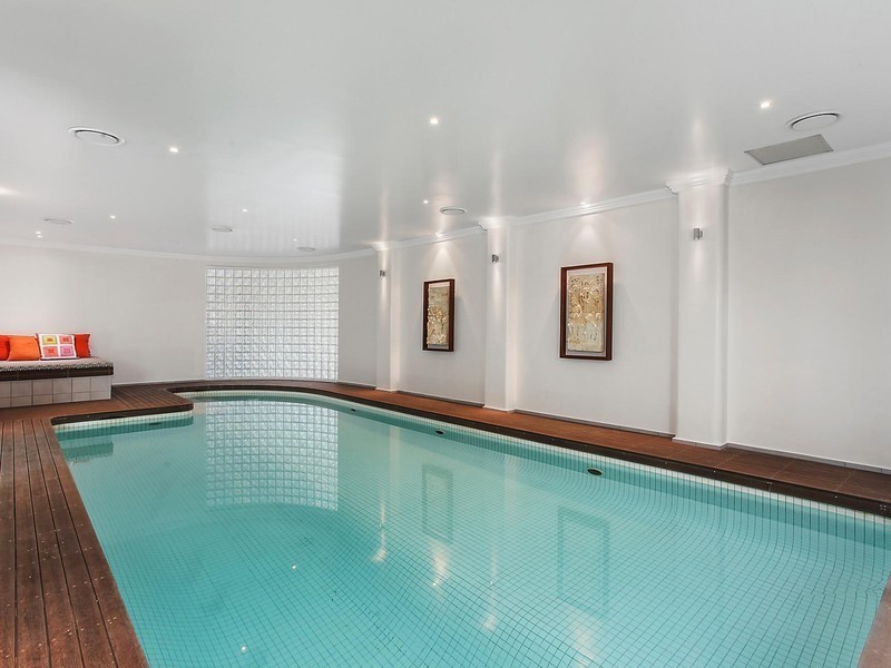 41 The Promenade, Isle Of Capri QLD 4217