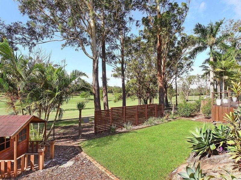 18 Ben Hogan Crescent, Parkwood QLD 4214