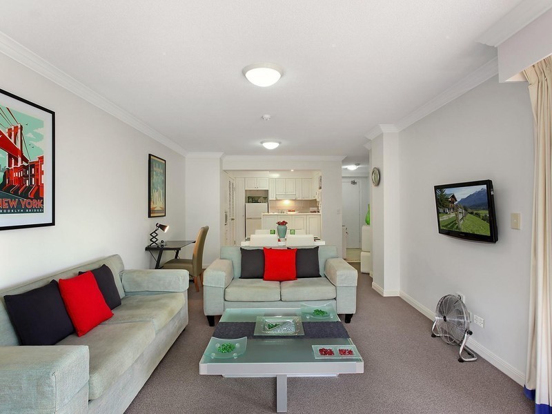 2111/24 Queensland Avenue, Broadbeach QLD 4218