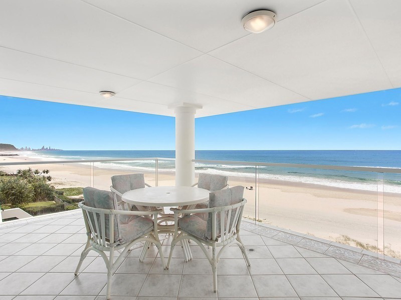 61 Jefferson Lane, Palm Beach QLD 4221