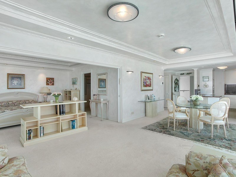 61 Jefferson Lane, Palm Beach QLD 4221