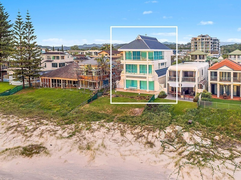 61 Jefferson Lane, Palm Beach QLD 4221