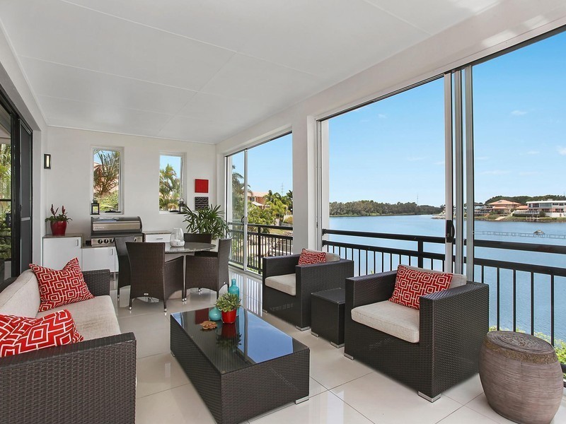 35 Cayman Drive, Clear Island Waters QLD 4226