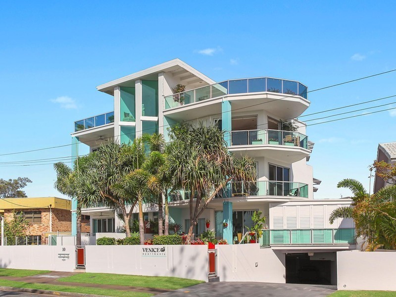 5/10 Oatland Esplanade, Runaway Bay QLD 4216